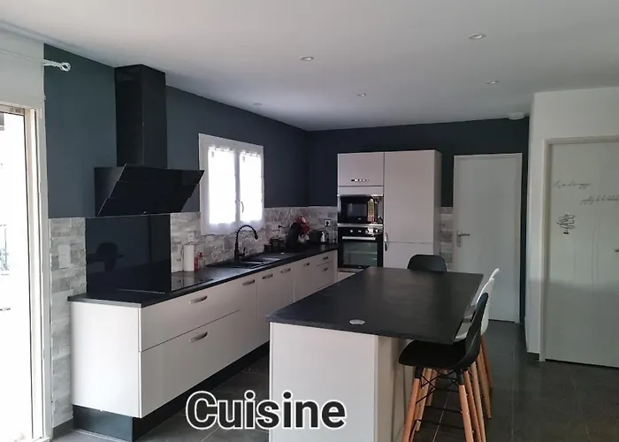 Maison 8 Couchages Clim, Plage A Pied, Petite Piscine