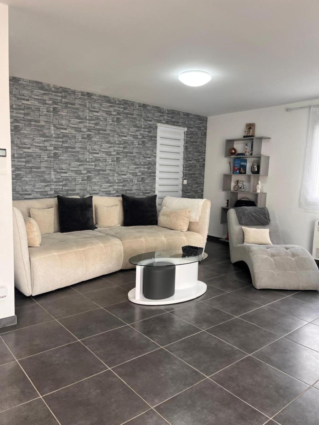 Maison 8 Couchages Clim, A Pied, Petite Piscine Holiday home *